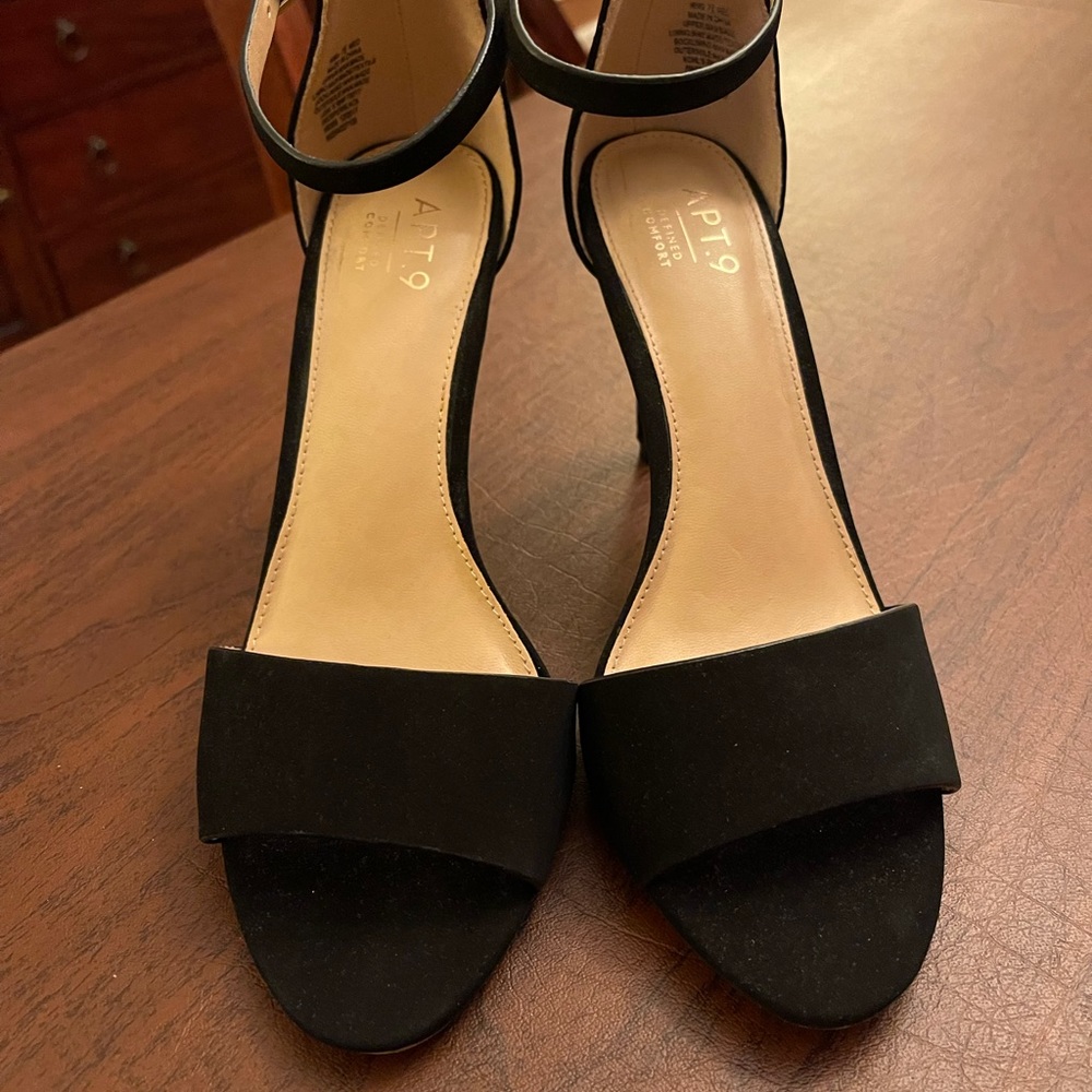 Apt 9 Women’s High Heel Shoes - Size 7.5 (Black)